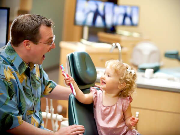 Brushing & Flossing in Lynnwood, Washington